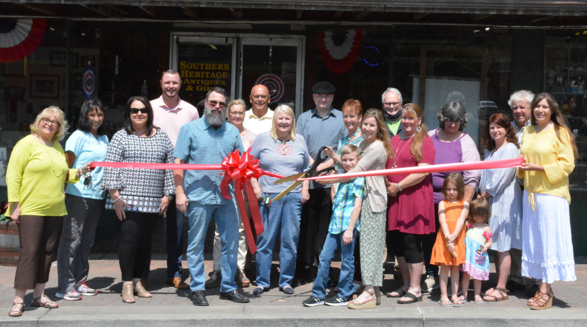 Ribbon cutting held in Etowah